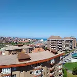 Entre Olas Y Calles